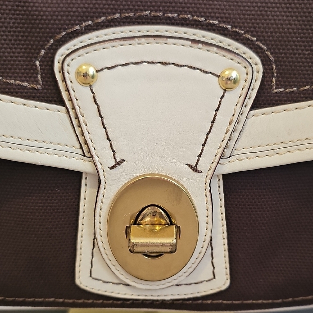 Coach Vintage 2006 EUC Legacy Parchment/Brown Slim Flap Ali Turnlock Bag - Picture 6 of 12